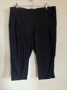 Sonoma Black Cargo Capri Pants